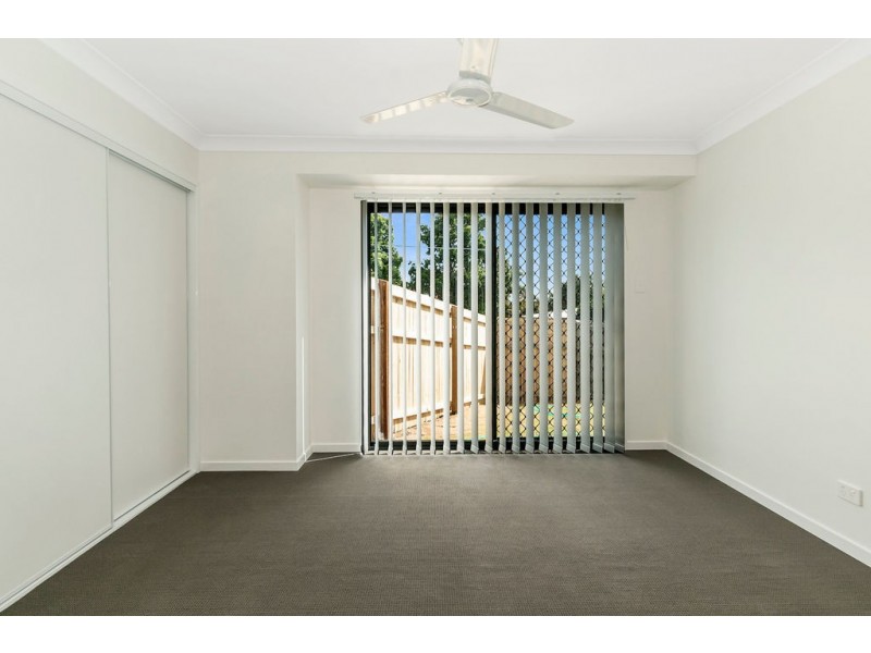 18-1 Richards St (accessed on Pinelands St), Loganlea QLD 4131