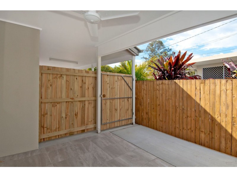 18-1 Richards St (accessed on Pinelands St), Loganlea QLD 4131