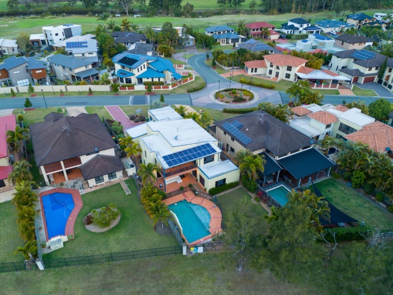 7 The Avenue, Windaroo QLD 4207