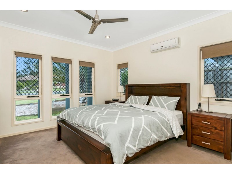 13 Bellthorpe Crescent, Waterford QLD 4133