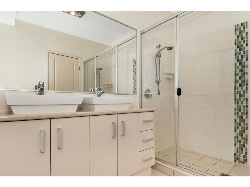 13 Bellthorpe Crescent, Waterford QLD 4133