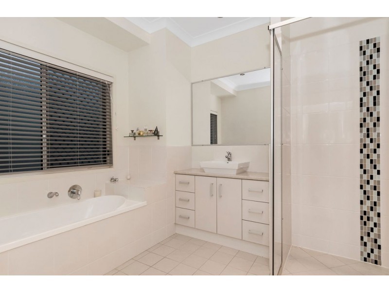 13 Bellthorpe Crescent, Waterford QLD 4133