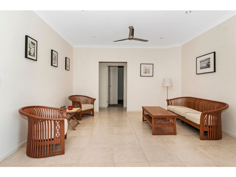 13 Bellthorpe Crescent, Waterford QLD 4133
