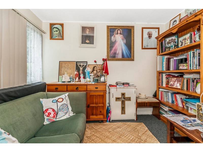 2 Pat Street, Kingston QLD 4114