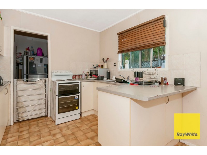 136 Railway Parade, Woodridge QLD 4114