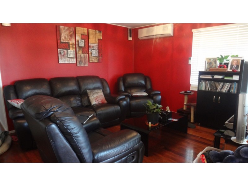 61 Monash Road, Loganlea QLD 4131