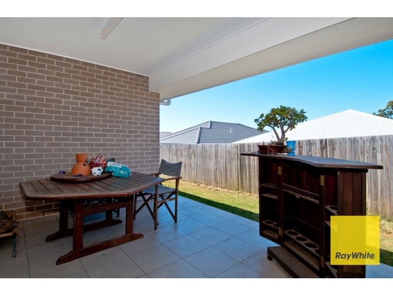 8 Sunstone Court, Logan Reserve QLD 4133