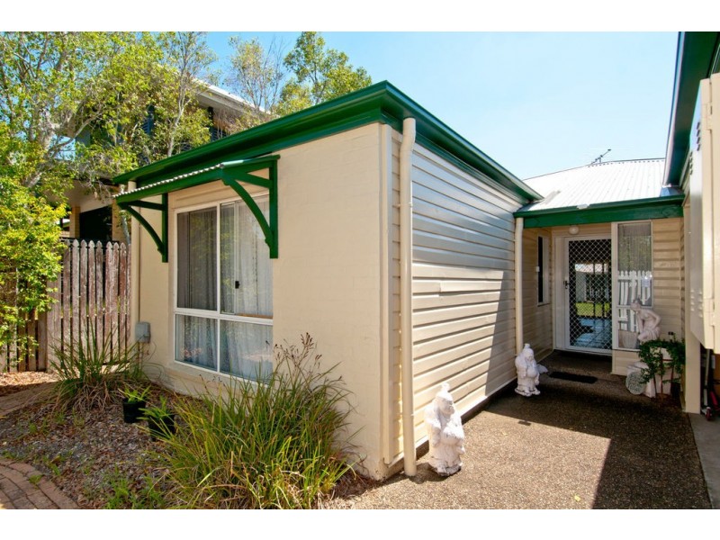 11 Rosella Street, Loganlea QLD 4131