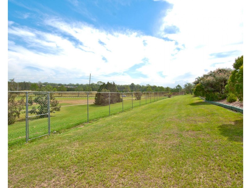 Villa 233 Beutel St, River Glen, Waterford West QLD 4133