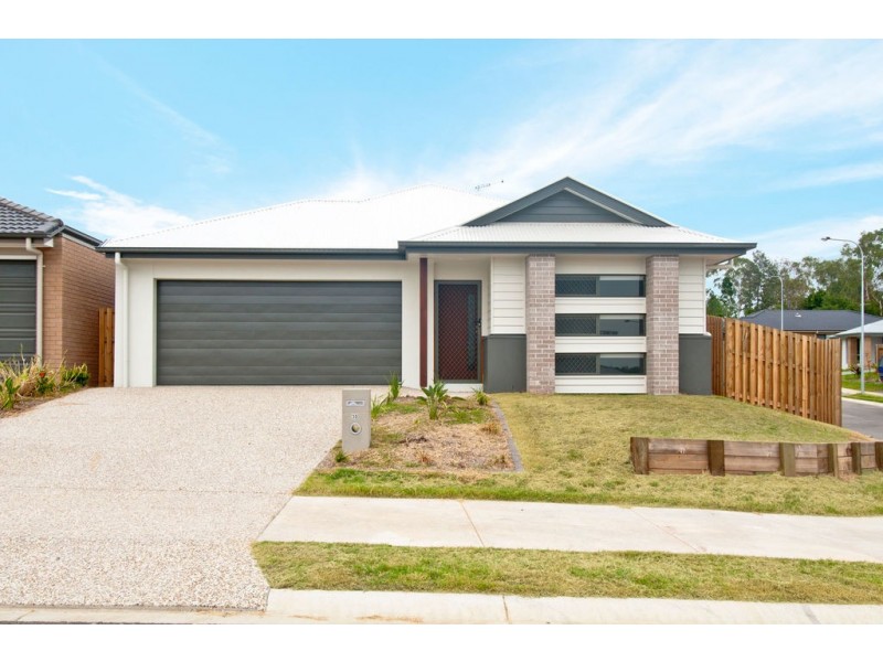 30 Mount Huntley Street, Park Ridge QLD 4125