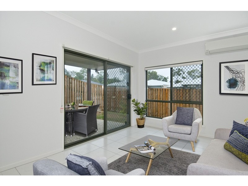 30 Mount Huntley Street, Park Ridge QLD 4125