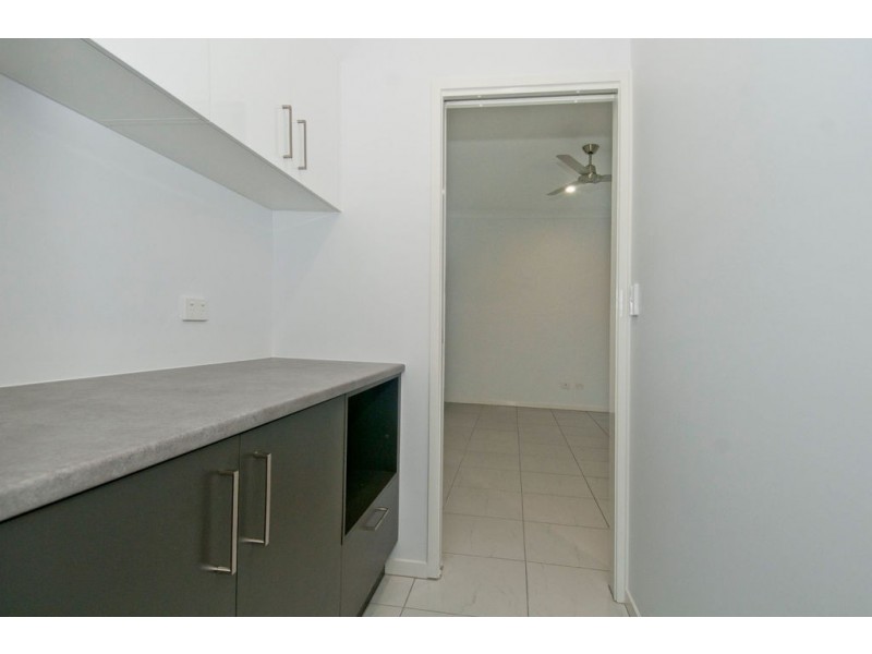 30 Mount Huntley Street, Park Ridge QLD 4125