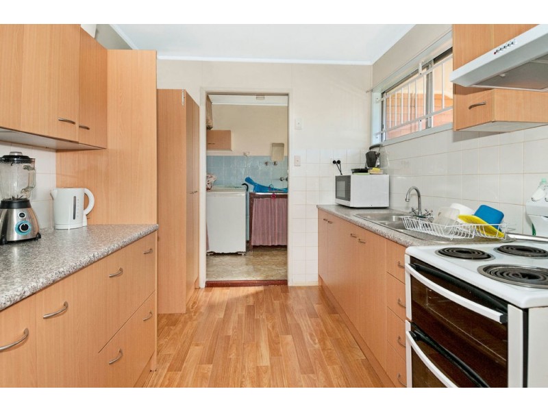 12 Cleopatra Street, Kingston QLD 4114