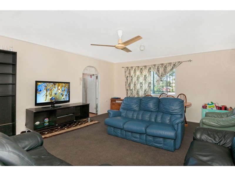 12 Cleopatra Street, Kingston QLD 4114