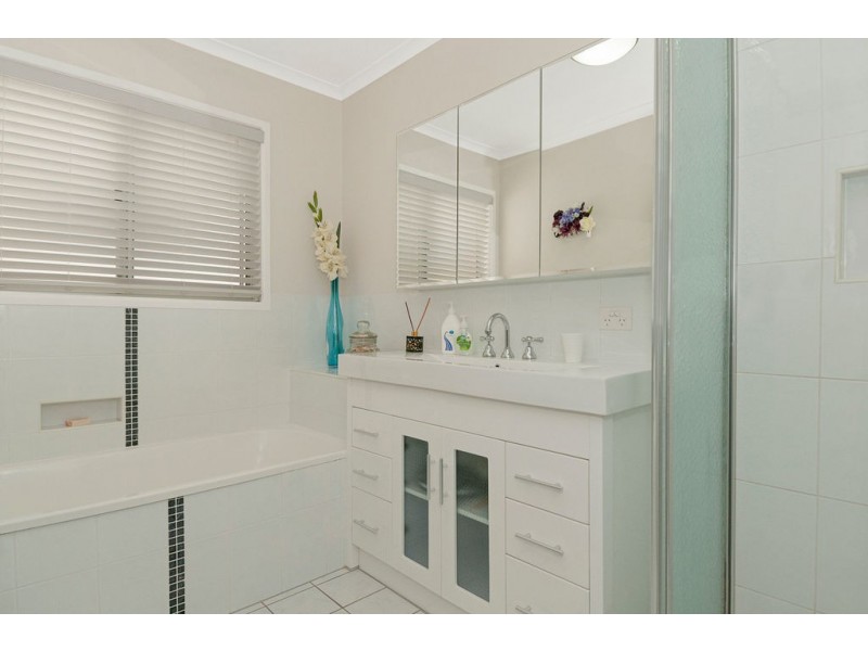 3 McMahon Ct, Bethania QLD 4205