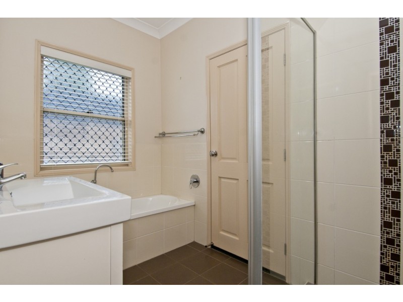 51 Jasmina Parade, Waterford QLD 4133