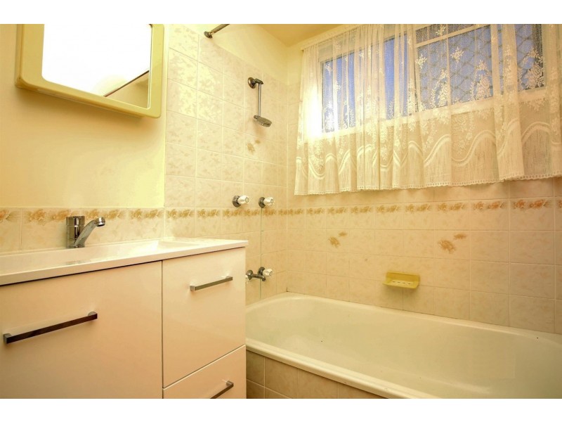 17 Cocas Court, Bethania QLD 4205
