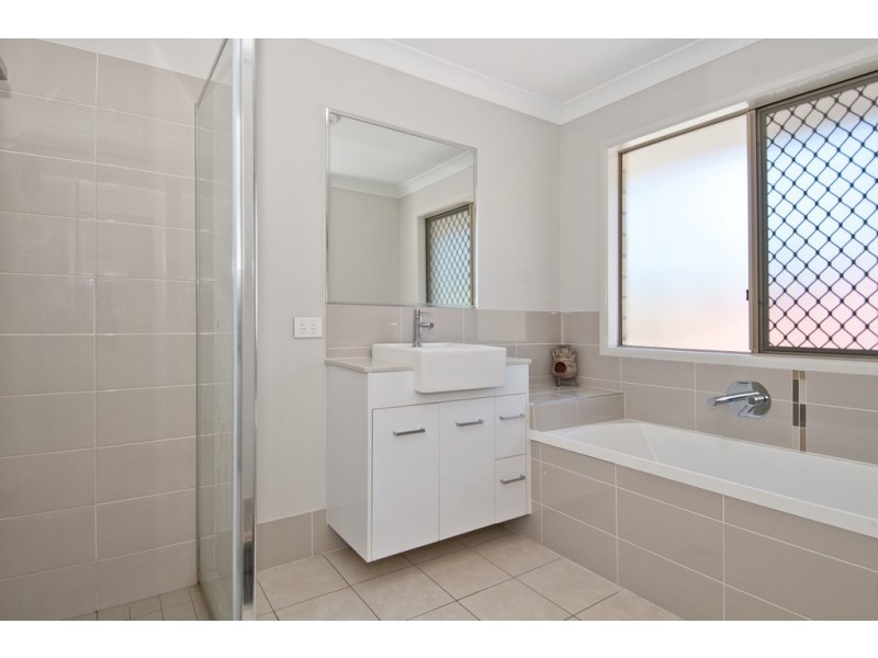 17a Cypress Drive, Marsden QLD 4132