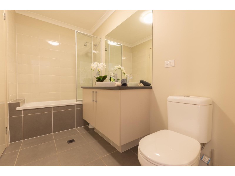 11 Copal Drive, Logan Reserve QLD 4133