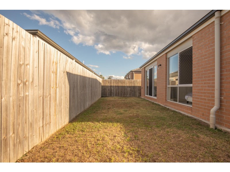 11 Copal Drive, Logan Reserve QLD 4133