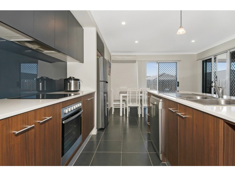4 Prince George Street, Holmview QLD 4207