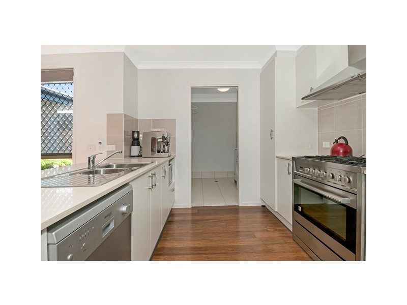 60 Cobblestone Ave, Logan Reserve QLD 4133
