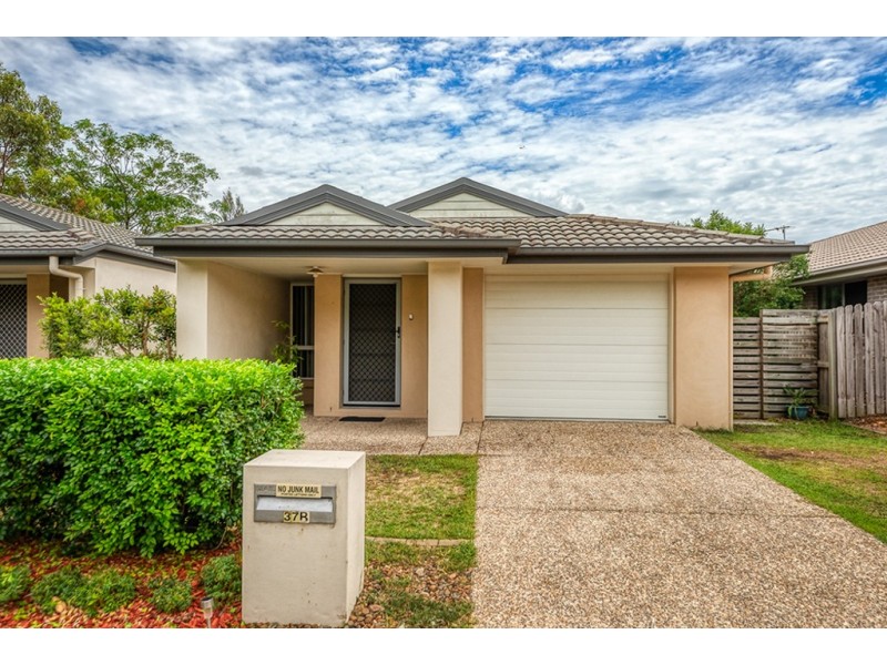 37b Goundry Dr, Holmview QLD 4207
