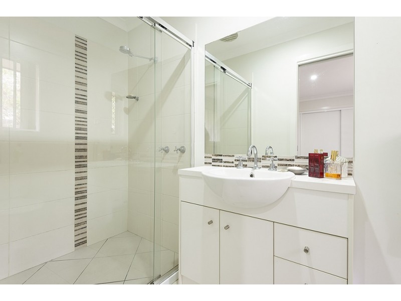 37b Goundry Dr, Holmview QLD 4207