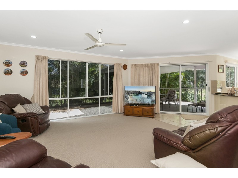 Villa 32 Palm Lakes, Waterford QLD 4133