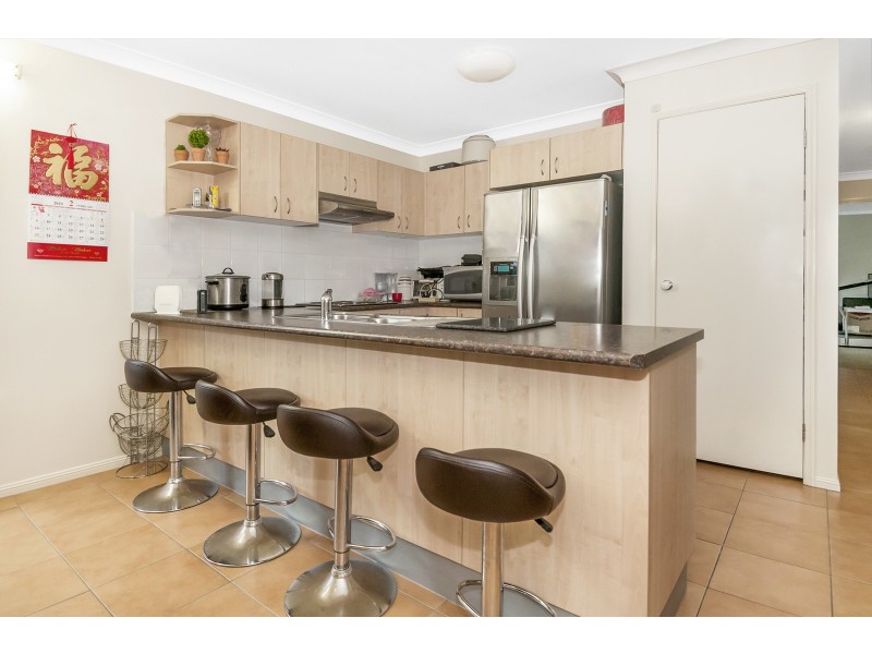 8 Lifestyle Close, Waterford West QLD 4133