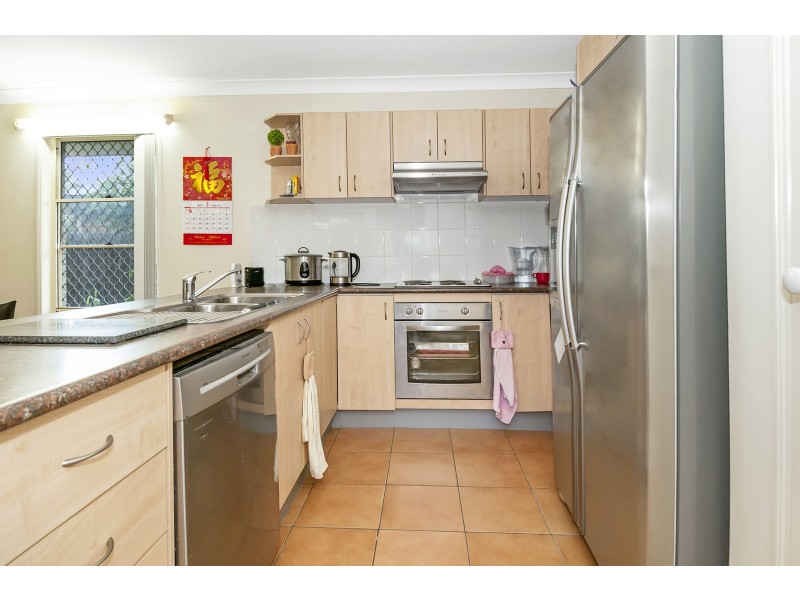 8 Lifestyle Close, Waterford West QLD 4133