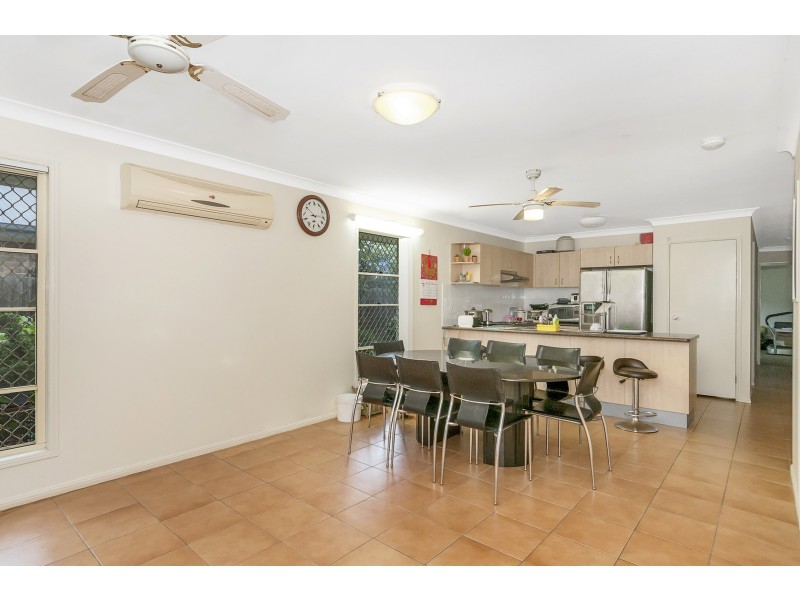 8 Lifestyle Close, Waterford West QLD 4133