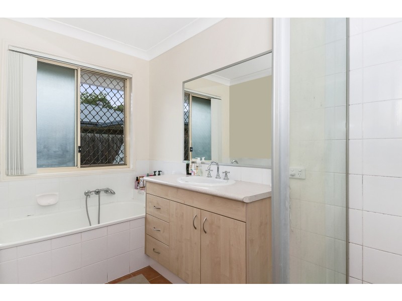 8 Lifestyle Close, Waterford West QLD 4133