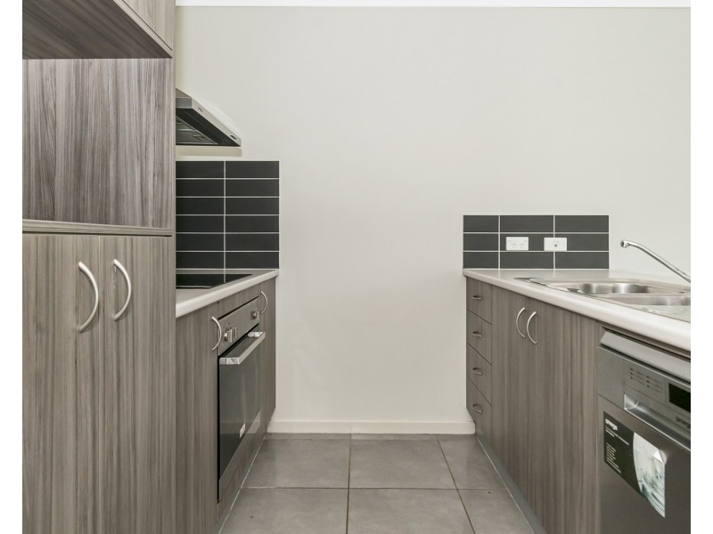 2/8 Bindarri Close, Waterford QLD 4133