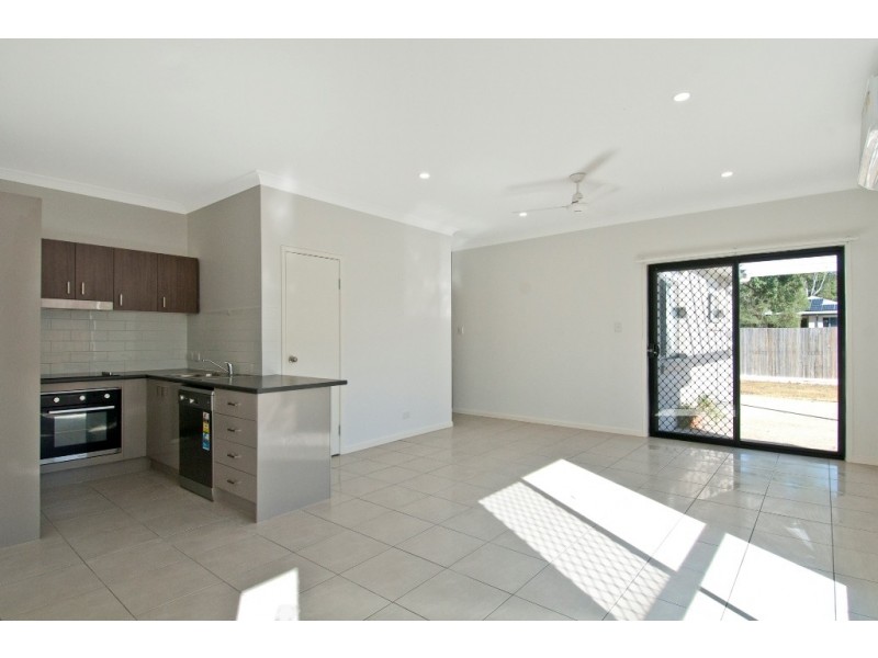 43b2 Evergreen Ave, Loganlea QLD 4131