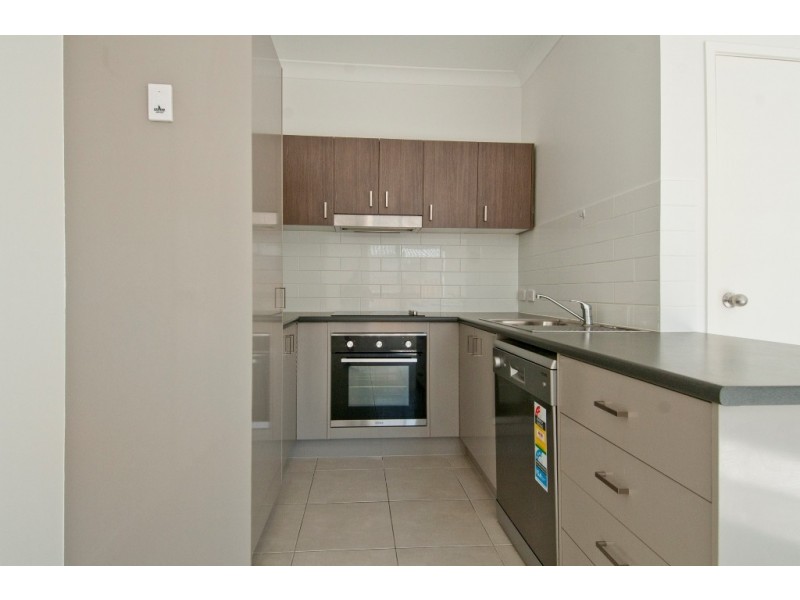 43b2 Evergreen Ave, Loganlea QLD 4131