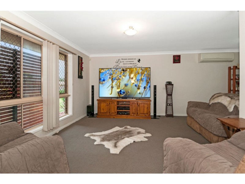 72 Kilsay Cres, Meadowbrook QLD 4131