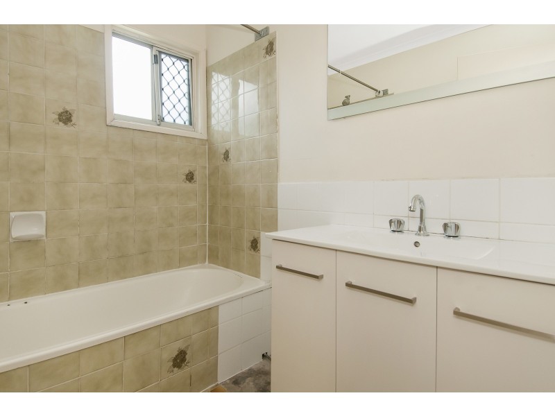 1 Catherine Street, Marsden QLD 4132