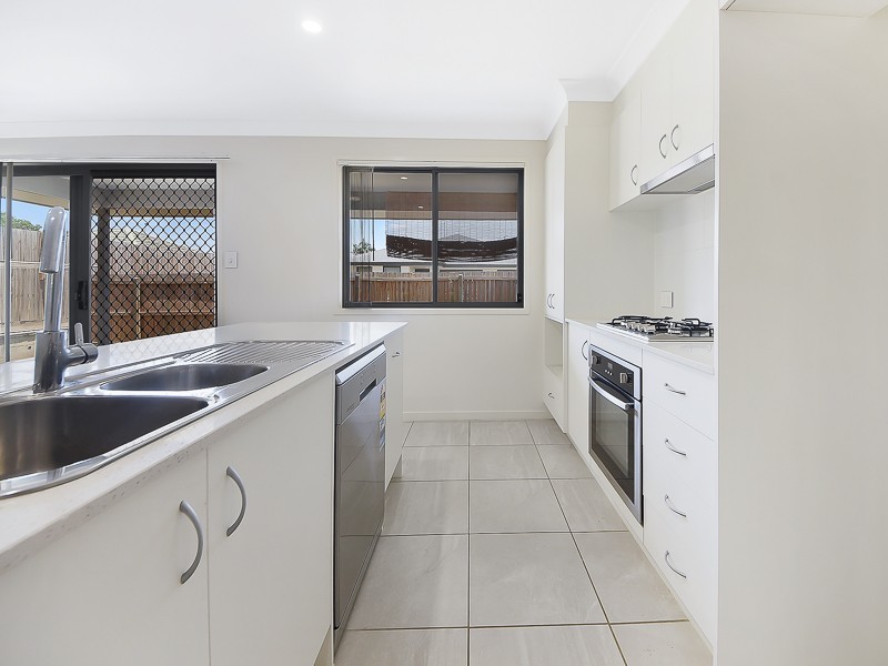 1 and 2/16 Muchow Road, Waterford West QLD 4133