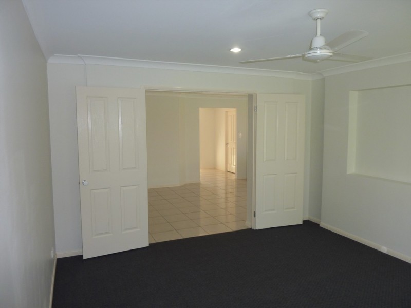 14 Crescendo Place, Crestmead QLD 4132