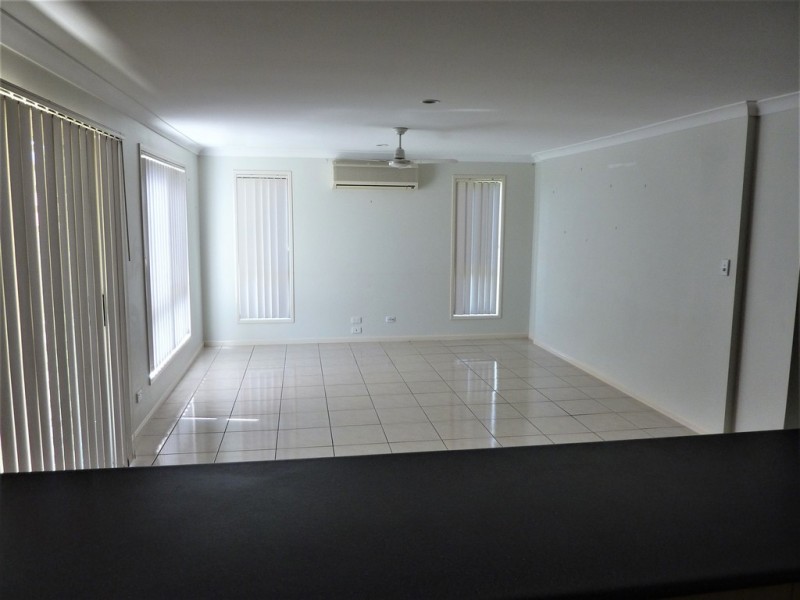 14 Crescendo Place, Crestmead QLD 4132