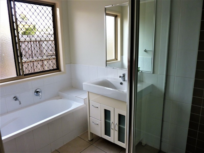 14 Crescendo Place, Crestmead QLD 4132