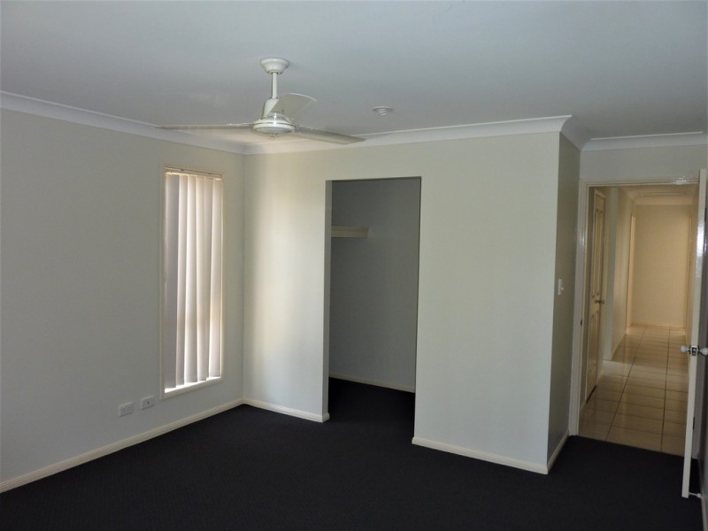 14 Crescendo Place, Crestmead QLD 4132