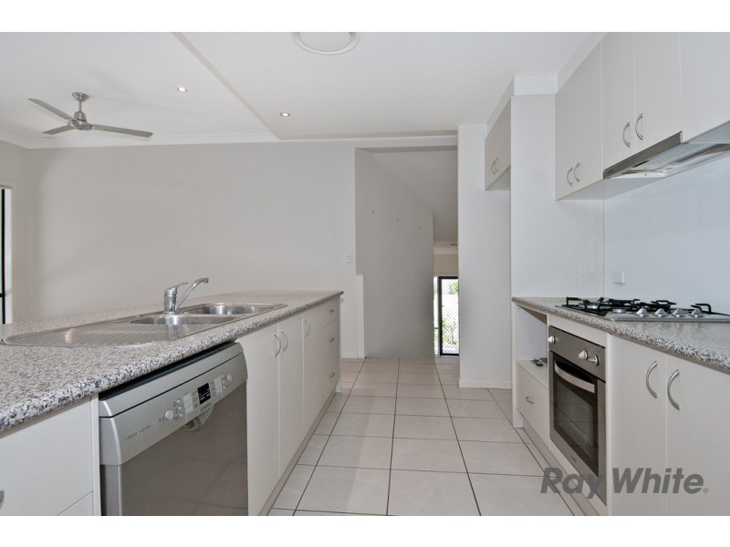 6 Carnarvon Crescent, Waterford QLD 4133