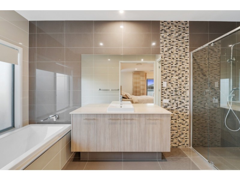 38 Kookaburra Circuit, Rochedale QLD 4123