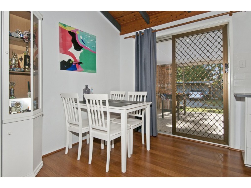 26 Montrose Ave, Bethania QLD 4205