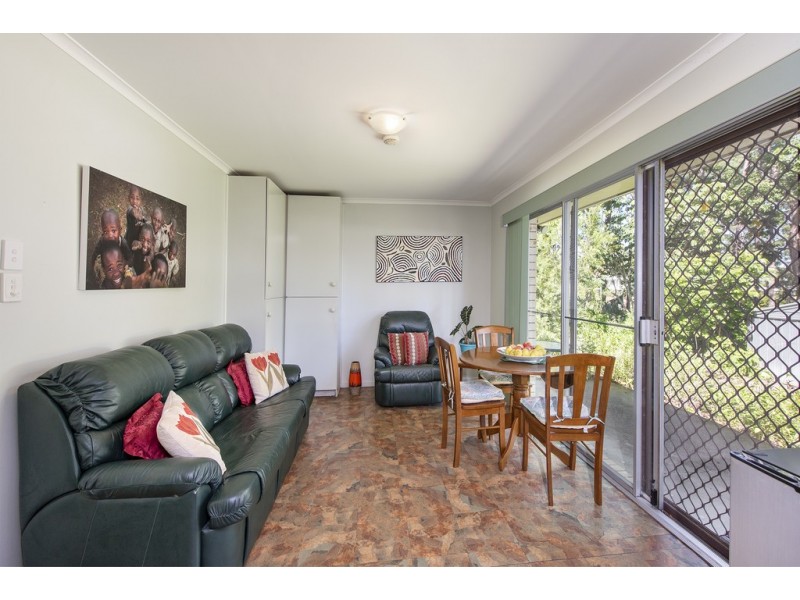 9-11 Richards Street, Loganlea QLD 4131