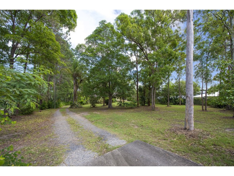 9-11 Richards Street, Loganlea QLD 4131