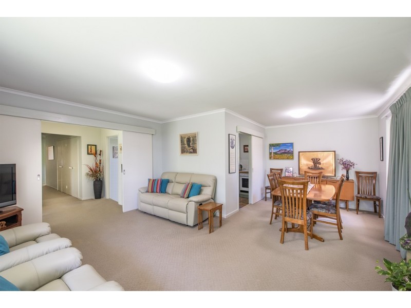 9-11 Richards Street, Loganlea QLD 4131