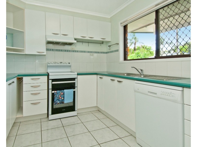 17 Limerick Drive, Crestmead QLD 4132